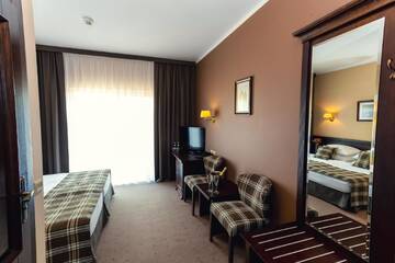 Фото номера Двухместный номер с 1 кроватью Отель Hotel Amber г. Олесница 3